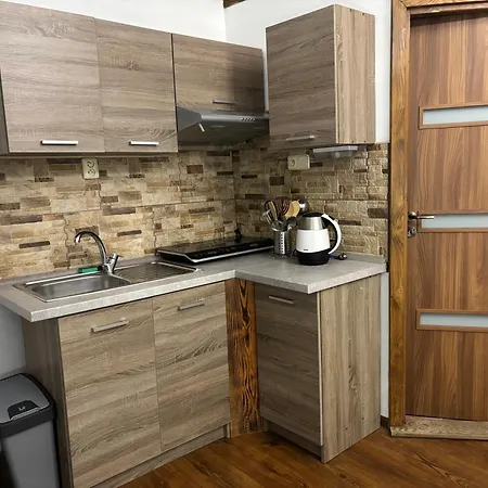 Apartament 4