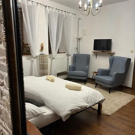 4 Apartament *