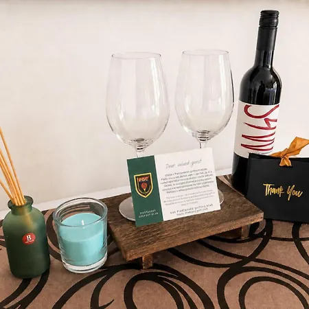 Boutique At Golf * Πιεστάνυ